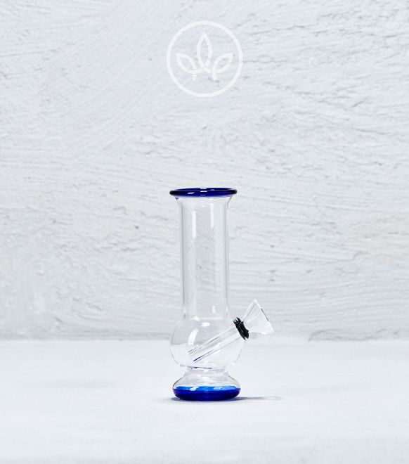 
Skleněný mini bong 12 cm modrý pro bylinné směsi, elegantní čiré sklo a moderní vzhled  
