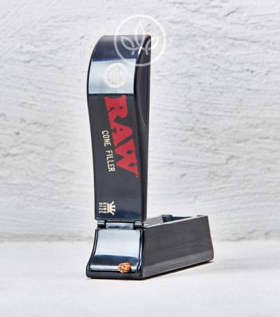 Plnička dutinek RAW Cone Filler. Otevřený přístroj s logem připravený k plnění dutinek.